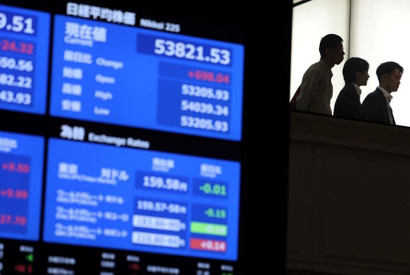 Nasdaq jumps on tech strength, oil dips amid signs of Middle East peace progress