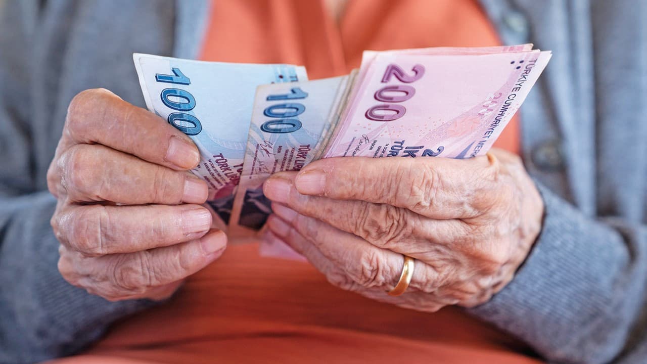 Faiz oranı yüzde 39'dan yüzde 29'a düşürüldü