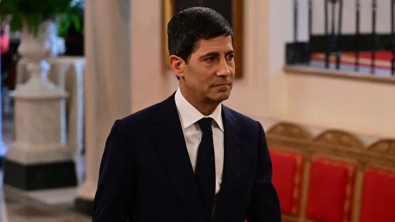 Fed Başkanı Warsh faiz kararı için kapalı kapılar ardını işaret etti