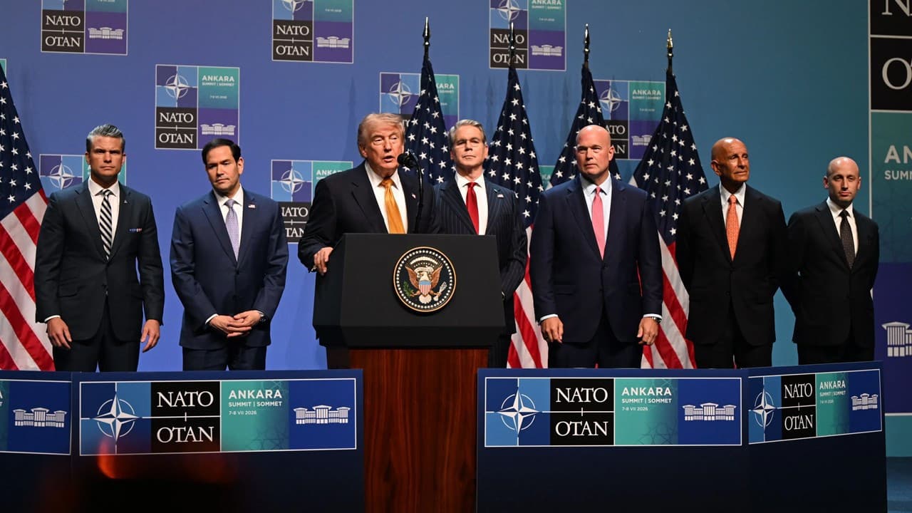 Trump’ın İran resti küresel piyasaları salladı: Petrol fiyatları alev aldı, ons altın yeniden çözüldü
