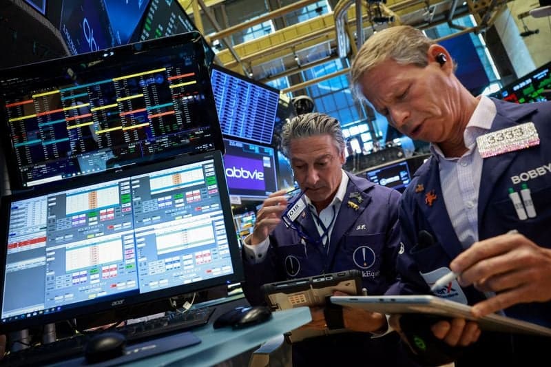 Wall St slides as chip stocks fall, jobs data fuels hawkish Fed fears