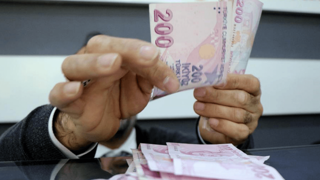 MHP'den milyonlarca emekliyi ilgilendiren kanun teklifi