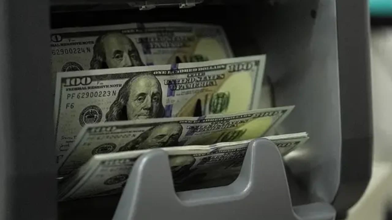 Dolar rekor tazeledi: Fed beklentileri kuru yukarı taşıdı