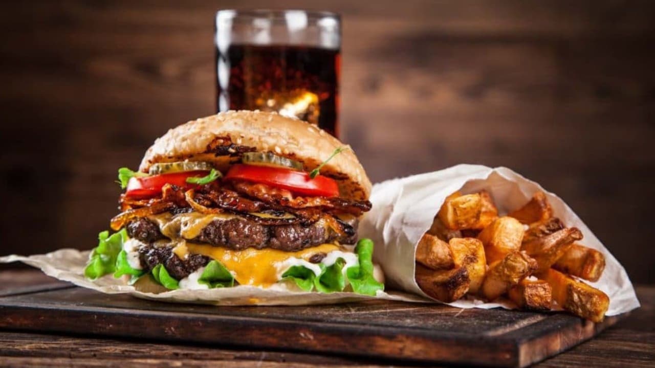 Restoran zincirlerinde yeni dönem: Müşteri kazanmak için uygun fiyatlı menülere geçtiler