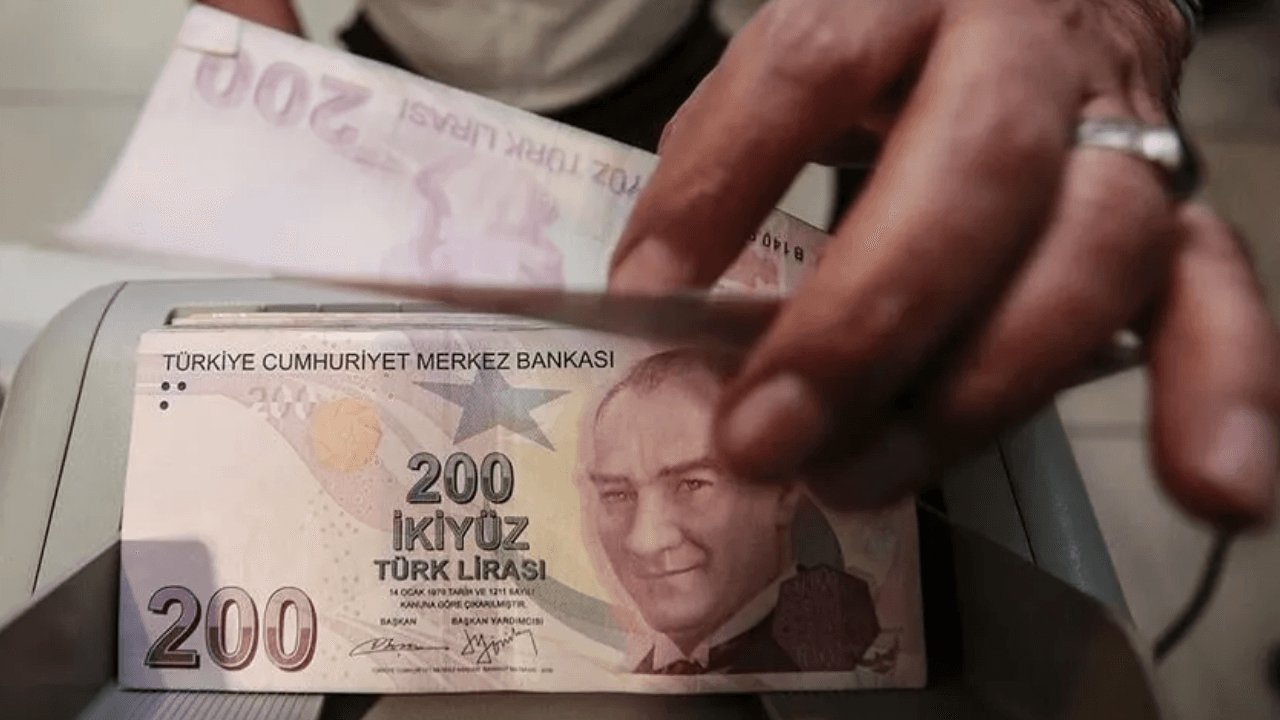 Emekli maaş farkı ne zaman yatacak? Memur ve 4C memur emeklisi maaş farkı tarihi belli oldu mu?