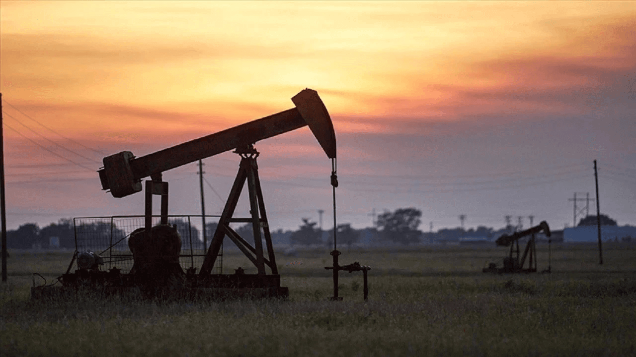 Petrolde gözler Orta Doğu'da: Fiyatlarda sınırlı gerileme yaşandı