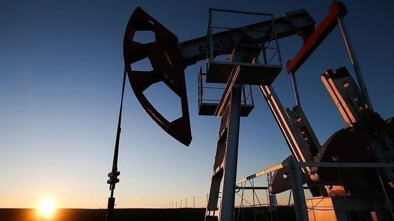 Petrol sert düştü: İki günde yüzde 9'dan fazla değer kaybetti
