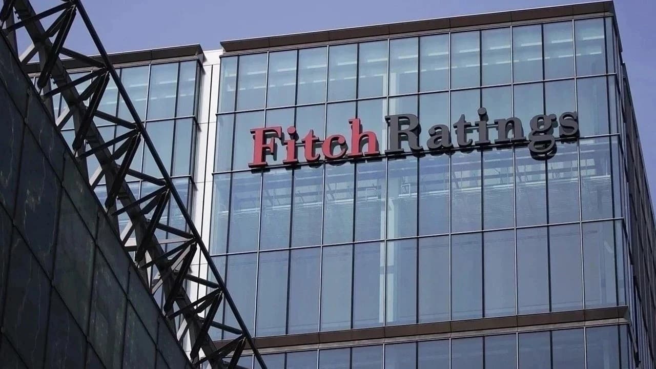 Fitch'ten Türk bankaları raporu: Kârlılık ve sermaye oranları geriledi