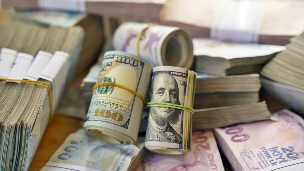 Dolarda ezber bozuluyor: Yılın geri kalanı için yeni tahmin açıklandı