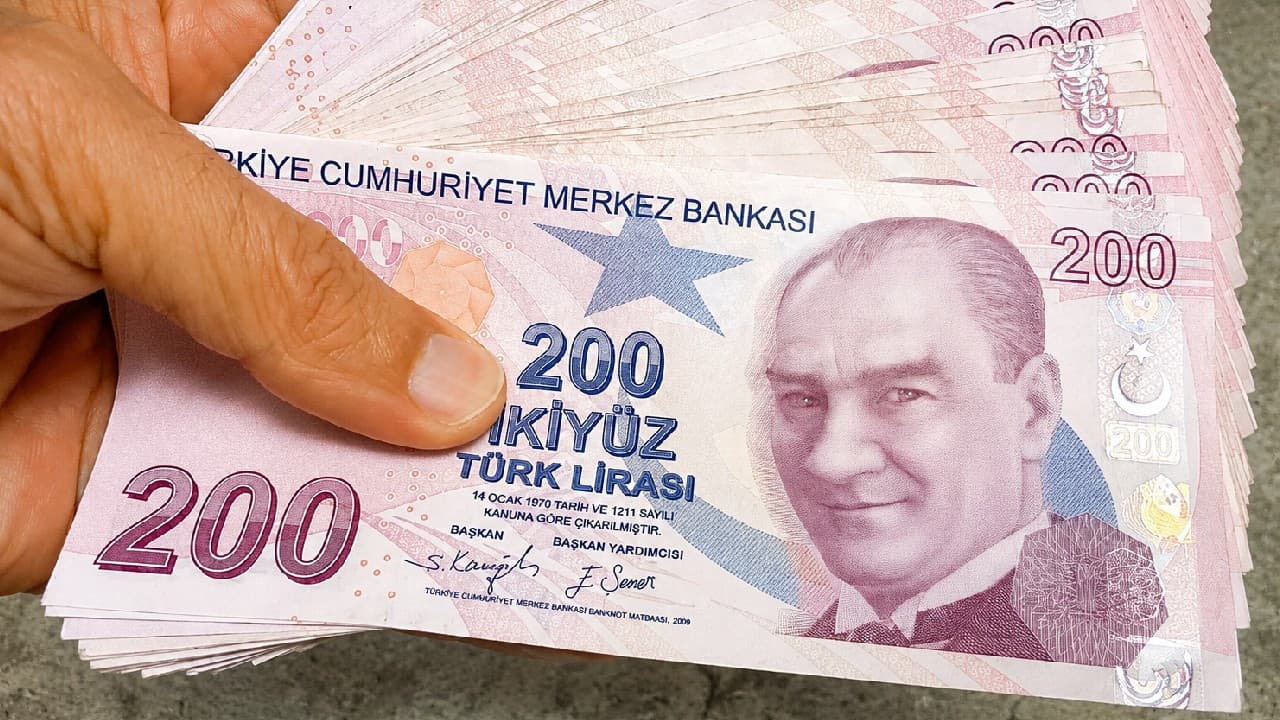Emekli ve memurun ocak zammı için 4 senaryo: En düşük maaş ne kadar olacak?